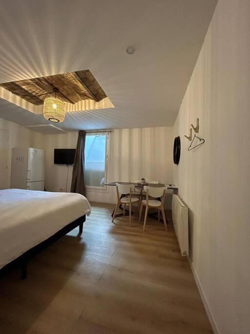 Apartment Cellar- Sous-sol Atypique